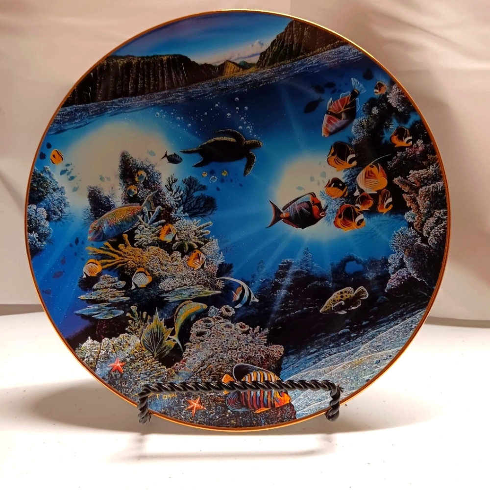 Danbury Mint Serenity of Waipio The Underwater Paradise Collection new